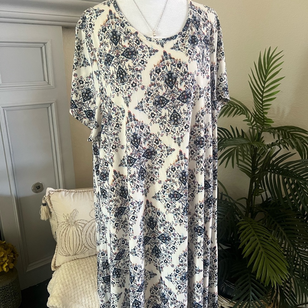 Label Be Patterned Shirt Dress - Picture 2 of 8